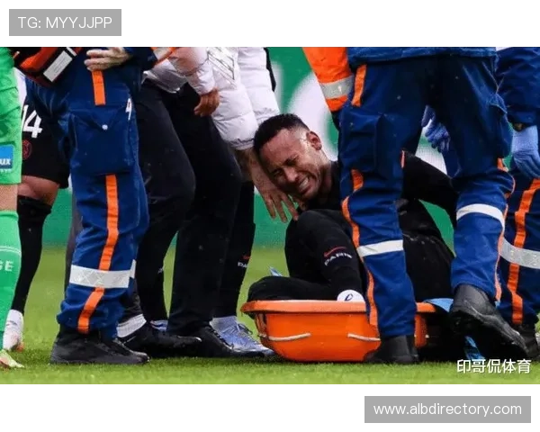 内马尔脚踝手术恢复进展顺利，状态回暖备受期待