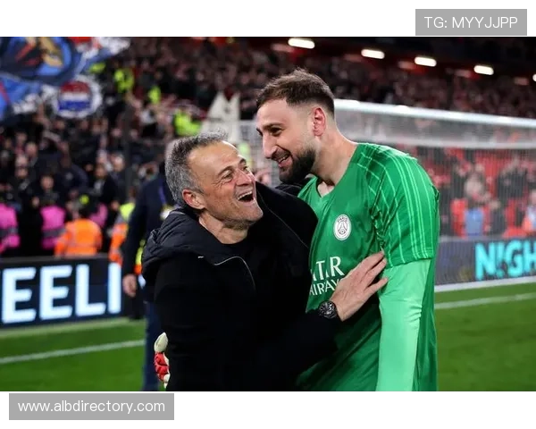 恩里克球队防守模式近期表现稳健，体系化协防与高位逼抢持续提升