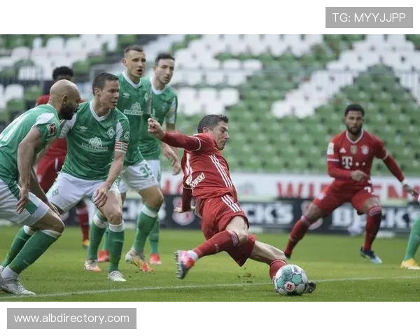 拜仁慕尼黑在强强对话中为何难以占据绝对优势，关键战能力是否面临考验？